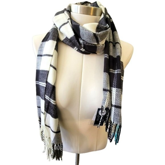 Lands' End Scarf Black and Cream Soft Touch Anti-static Fringe Edge DH512 - Picture 2 of 5